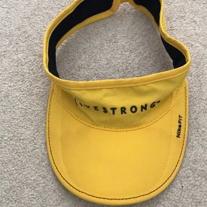 Nike Fit Livestrong visor